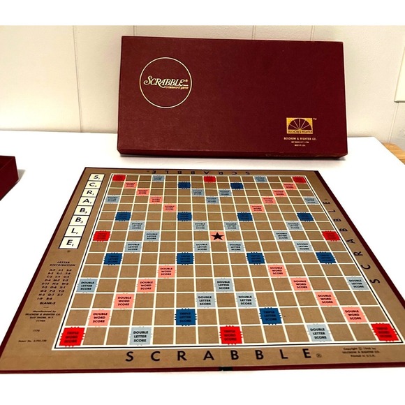 Vintage Scrabble game. Complete - Picture 4 of 4